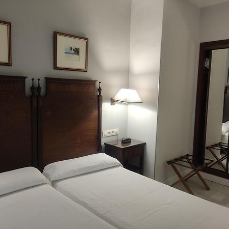 Hotel Iberia Plaza America Caceres Luaran gambar