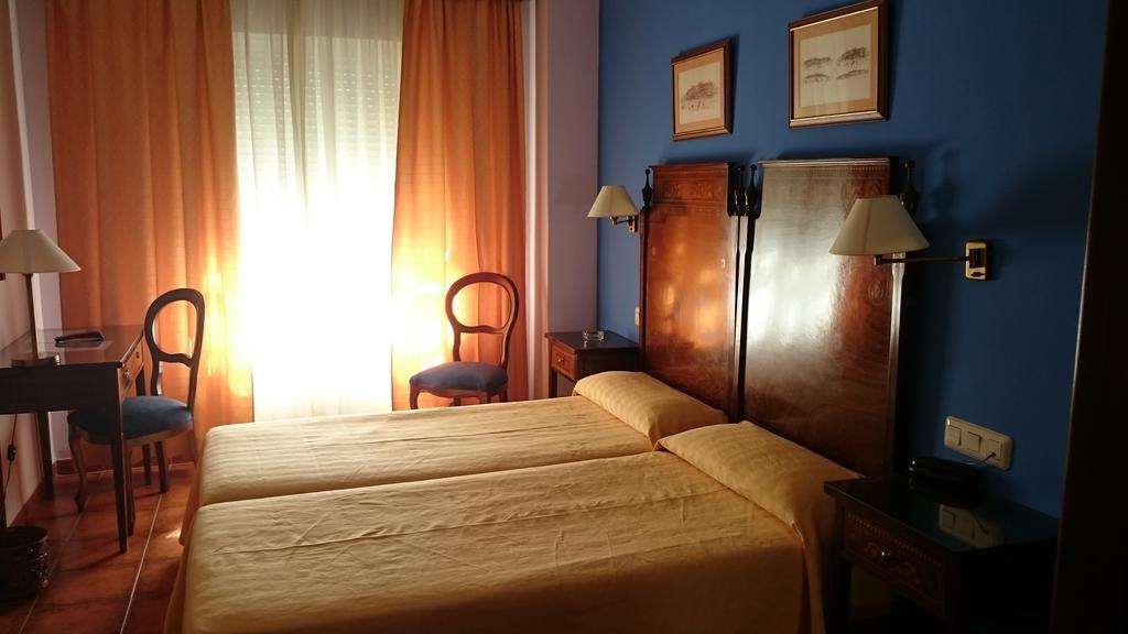 Hotel Iberia Plaza America Caceres Bilik gambar