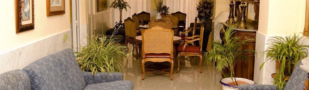 Hotel Iberia Plaza America Caceres Luaran gambar